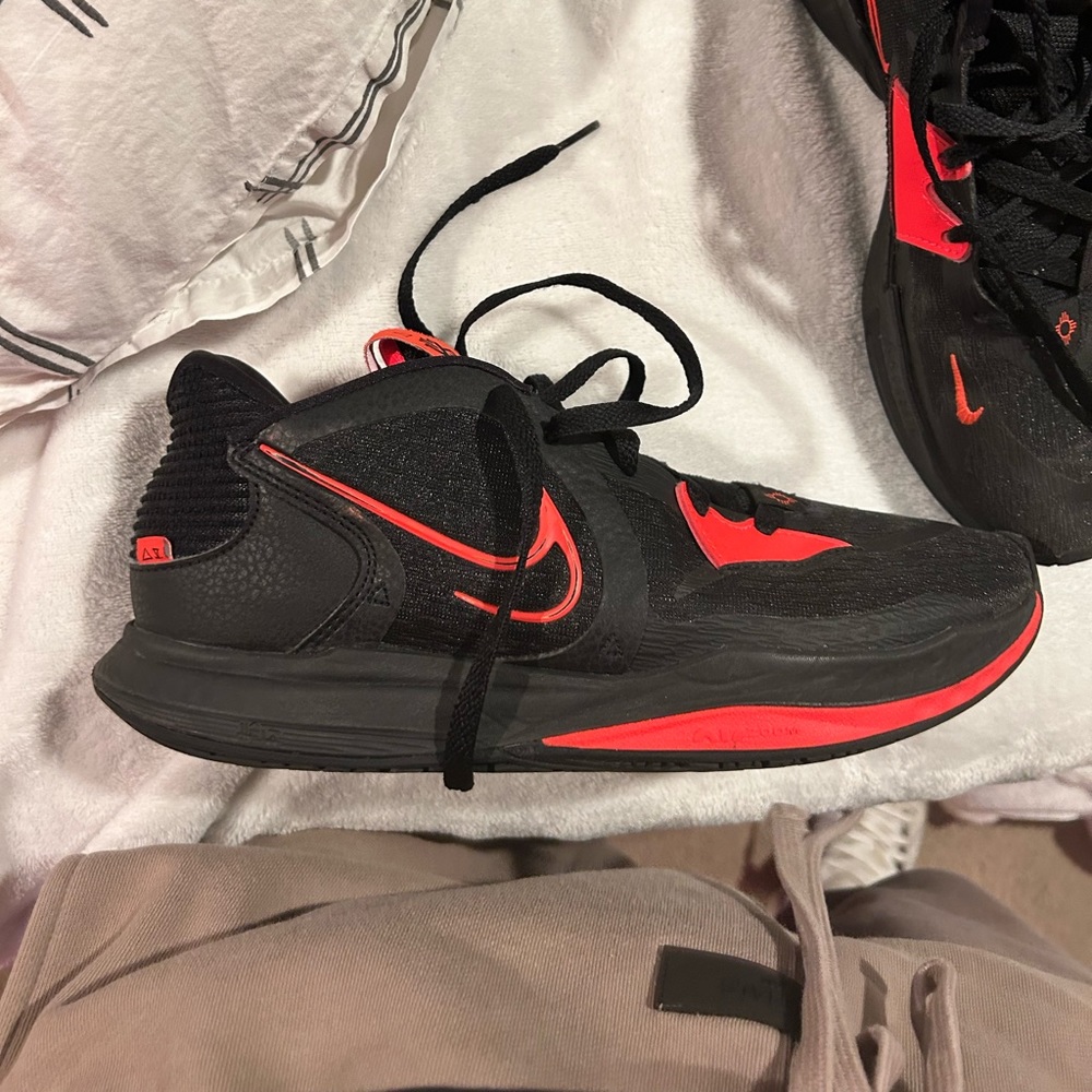 Kyrie 5 low